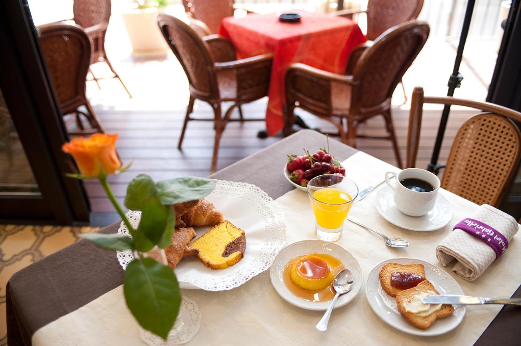 Hotel Gabriella Rimini Eksteriør billede